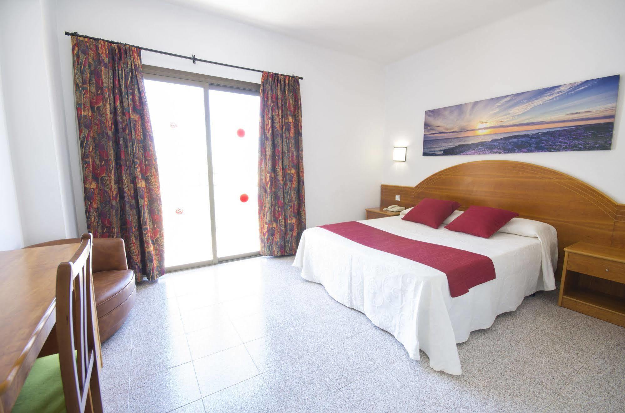 Hotel Brisa - Adults Only سان أنطونيو المظهر الخارجي الصورة